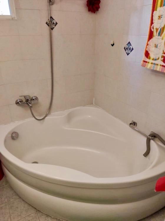 Marys House , Lovely 2-Bedroom Apartment Thessalonique Extérieur photo